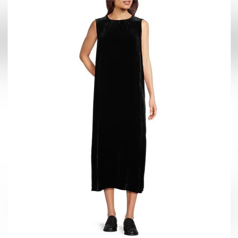 NWT Eileen Fisher
Velvet Crew Neck Sleeveless Midi Dress